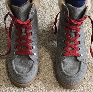 Cozy Gray Boots with Red Laces